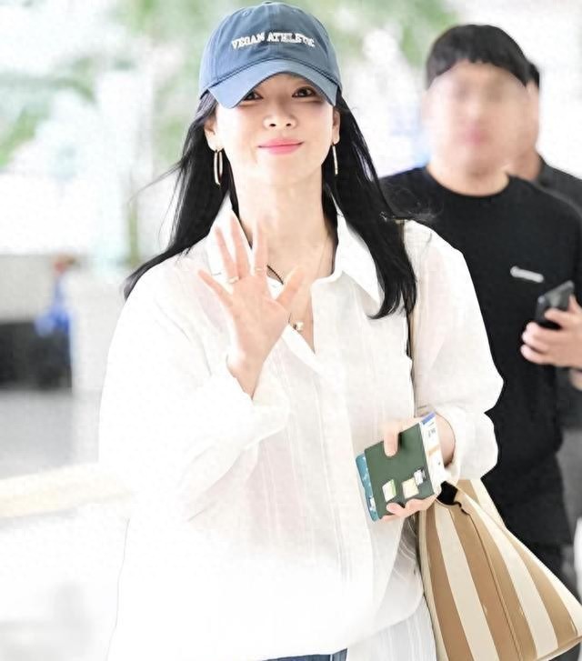 宋慧乔简单穿搭_宋慧乔普通衣服穿出高级感_宋慧乔